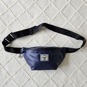 Herschel Supply Co. Pop Quiz Blue Weatherproof Hip Pack